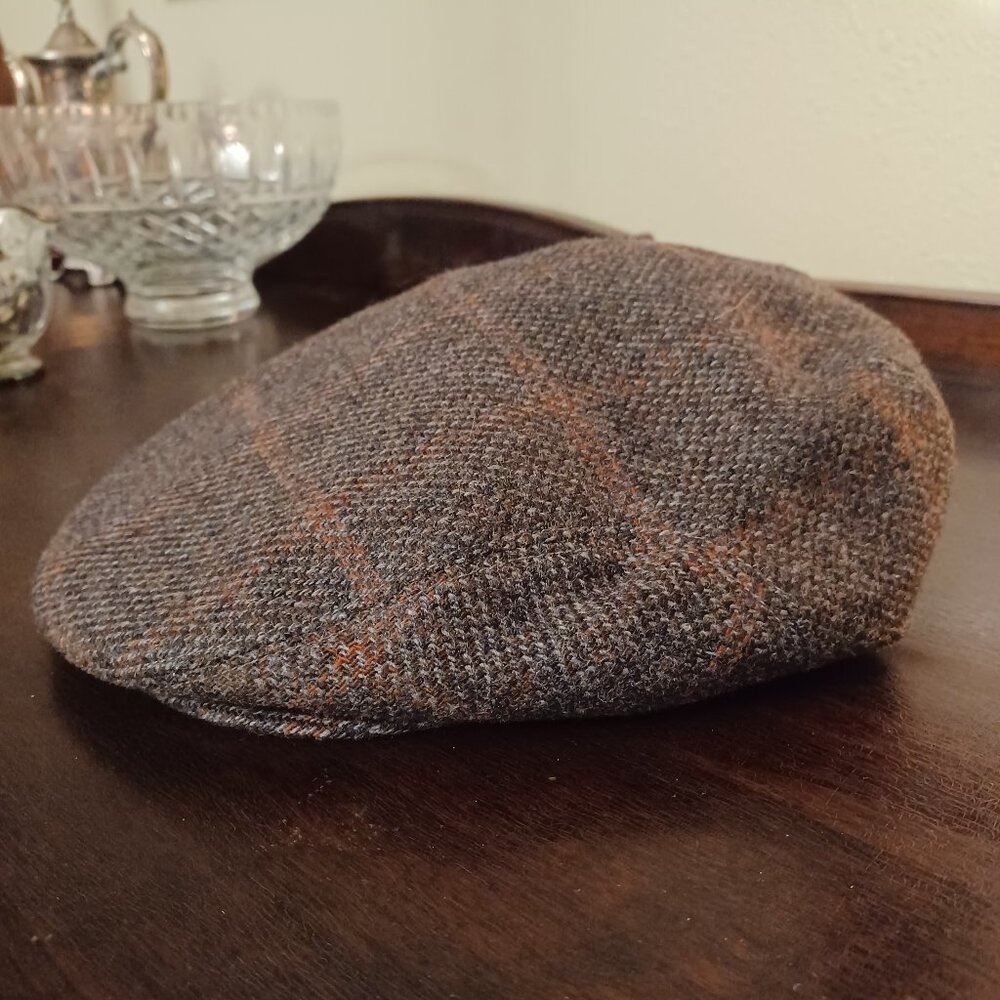 NWOT Brown Tweed Newsboy Cap